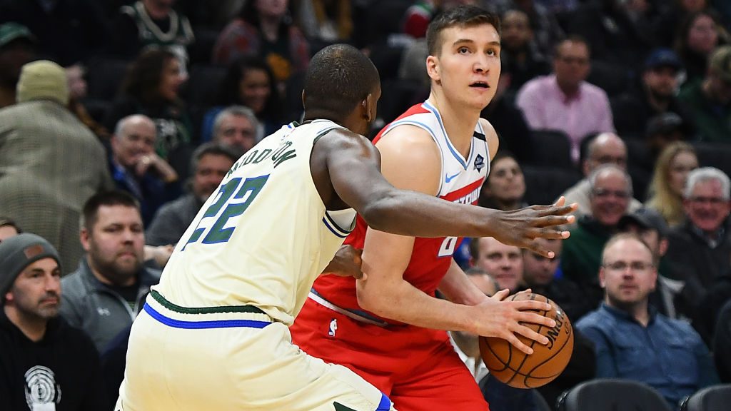 以其顽强的 以其顽强的